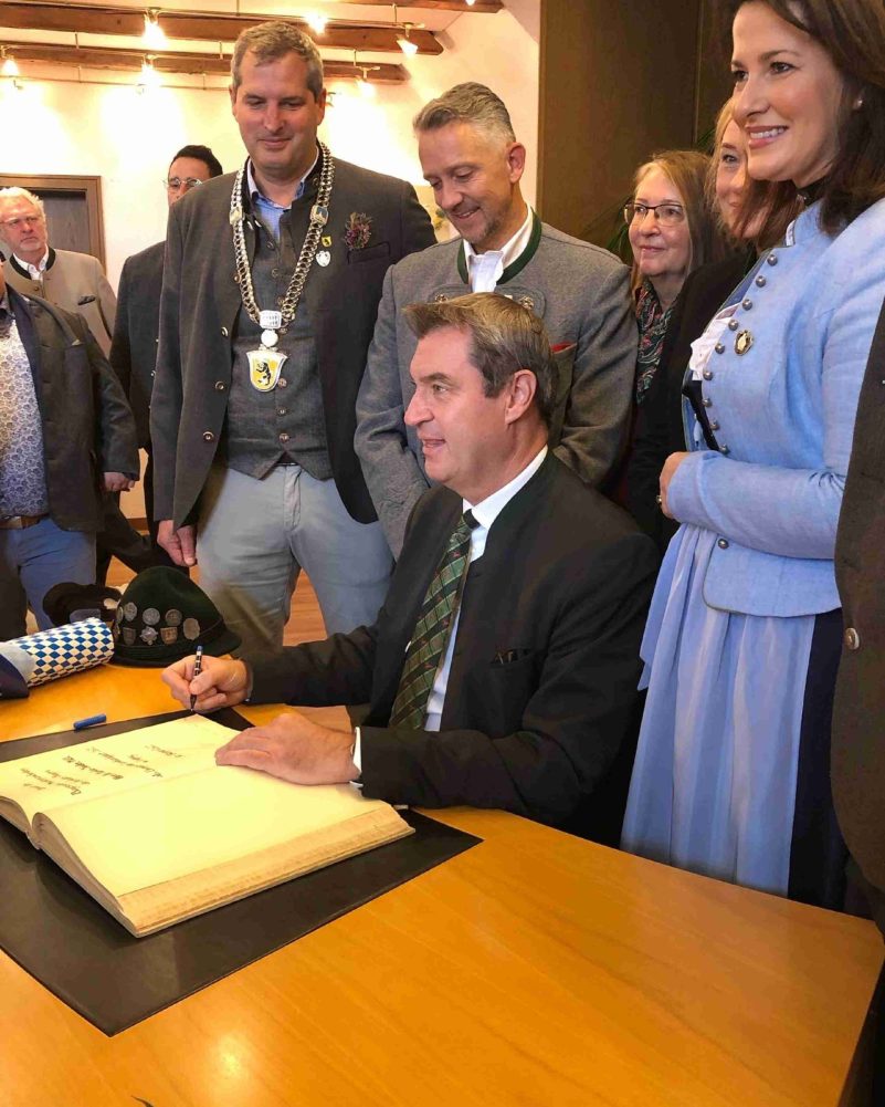 kl-A87BB7D3-2175-4C19-B9CD-9A321CA44047