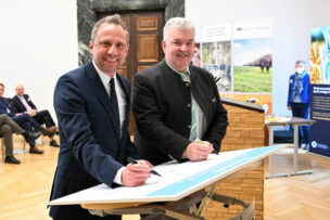 Unterzeichnung Wasserpakt Bayern