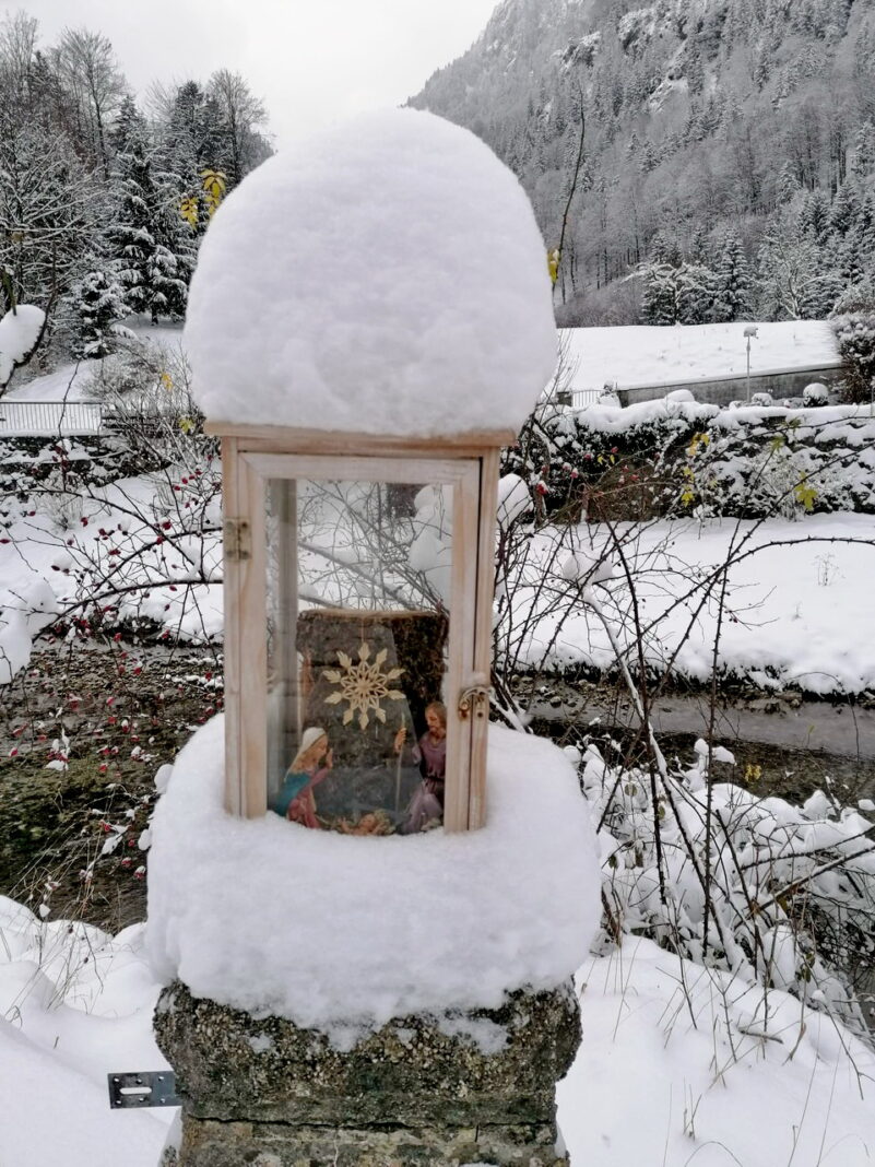 1Kripperl im Schnee