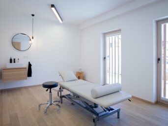 29 Dorferneuerung Kleinstunternehmen Gote_Behandlungsraum_Blöchinger