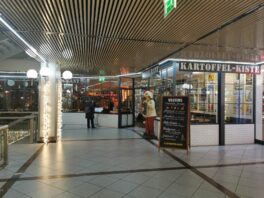 3a7e5b1b-4114-4371-a3cb-cd6dfb756a53