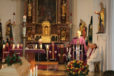 aschau beerdigung pfarrer winkler02