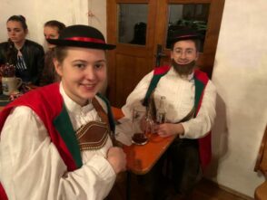 335eeea9-3946-4bc8-bed6-032198a78720