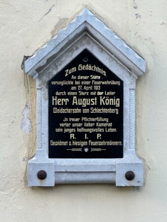 aschau gedenktafel rastkapelle02