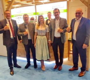 b6a9853d-fde7-43e4-9eaa-d12f046f1ffc