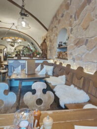 c7aa3085-7cbf-4030-8996-038cb9153610