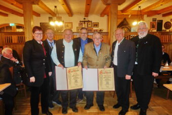 1Ehrungen Bayernbund