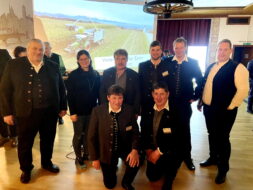 1Neue MR Vorstandschaft + Kassenprüfer