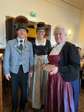 f370e19d-97a3-4f80-8a92-fd20a84bfa6f