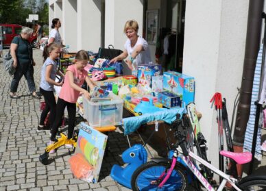 fras dorfflohmarkt02