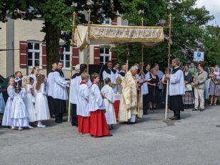 4244aadd-d649-4214-a9d9-4359b45e1f5f