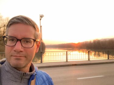 61781D97-B857-4EE3-A53C-68640EA150D2