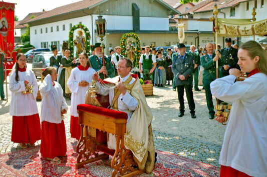 Fronleichnam 2023_Kirchplatz DSCF4716