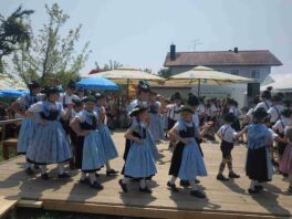 kl-Gartenfest_2023_Bild_2_Trachtenverein_Griesstaett