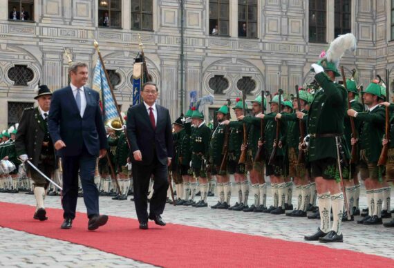 kl-Li QiangParade (38)