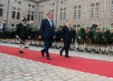 kl-Li QiangParade (43)