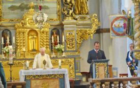 1Pfarrer Kronast-Kirchmeier