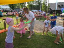 2Wasserpistolen-Schießen