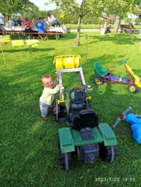 a590b75e-2b3a-4b35-8d03-7c66ef880846