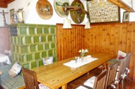 kl-1Gaststube mit Stammtisch