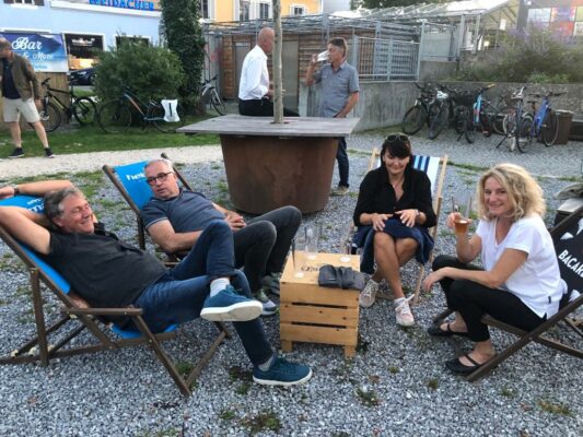 1a982de9-6d66-47d4-a1e4-ec75062fa6bb