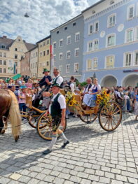 3b17d417-6c6b-4fc9-80ba-56bb257c2cc0