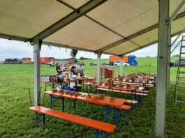 DC906CA9-8BB4-4BA9-9956-BA3788F1FE3E