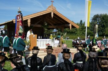 Foto 2 Festgottesdienst Pater Vasile (1)