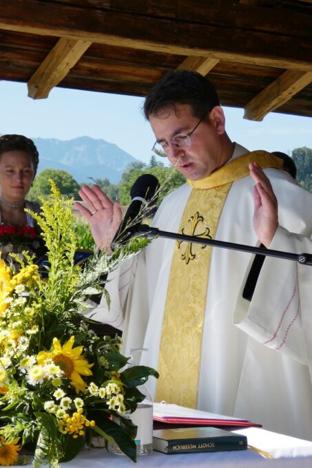 Foto 2 Festgottesdienst Pater Vasile (4)