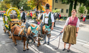 O‘zapft is! Das 162. Rosenheimer Herbstfest ist eröffnet