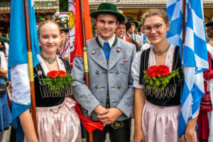 O‘zapft is! Das 162. Rosenheimer Herbstfest ist eröffnet