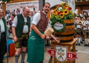 O‘zapft is! Das 162. Rosenheimer Herbstfest ist eröffnet