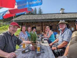Almwanderung unterm Watzmann