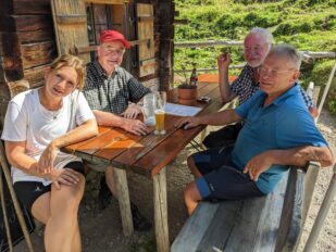 Almwanderung unterm Watzmann