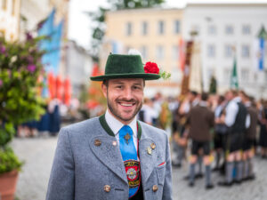 Ernte-Dank-Kirchenzug, Gottesdienst & Festzug zum Herbstfest in Rosenheim