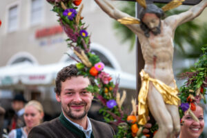 Ernte-Dank-Kirchenzug, Gottesdienst & Festzug zum Herbstfest in Rosenheim