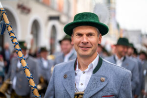 Ernte-Dank-Kirchenzug, Gottesdienst & Festzug zum Herbstfest in Rosenheim