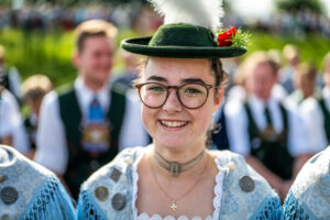 Ernte-Dank-Kirchenzug, Gottesdienst & Festzug zum Herbstfest in Rosenheim
