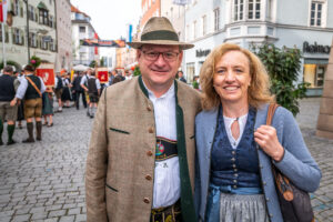 Ernte-Dank-Kirchenzug, Gottesdienst & Festzug zum Herbstfest in Rosenheim
