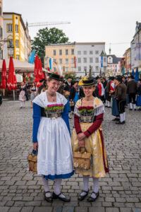 Ernte-Dank-Kirchenzug, Gottesdienst & Festzug zum Herbstfest in Rosenheim