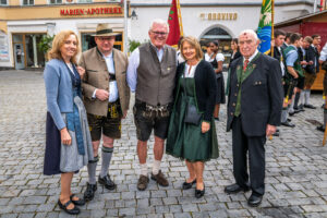 Ernte-Dank-Kirchenzug, Gottesdienst & Festzug zum Herbstfest in Rosenheim