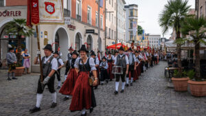 Ernte-Dank-Kirchenzug, Gottesdienst & Festzug zum Herbstfest in Rosenheim