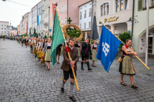 Ernte-Dank-Kirchenzug, Gottesdienst & Festzug zum Herbstfest in Rosenheim