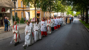 Ernte-Dank-Kirchenzug, Gottesdienst & Festzug zum Herbstfest in Rosenheim