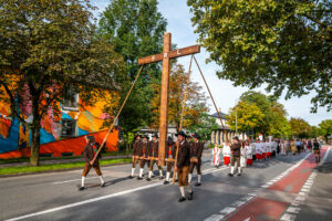 Ernte-Dank-Kirchenzug, Gottesdienst & Festzug zum Herbstfest in Rosenheim