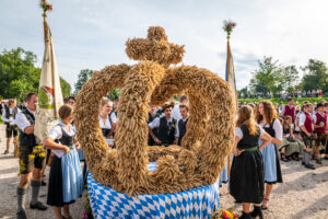 Ernte-Dank-Kirchenzug, Gottesdienst & Festzug zum Herbstfest in Rosenheim