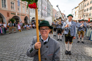 Ernte-Dank-Kirchenzug, Gottesdienst & Festzug zum Herbstfest in Rosenheim