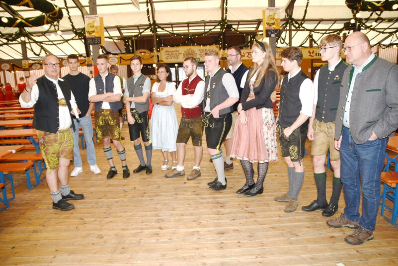 Wiesn Flötz Azubi Führung ru1166