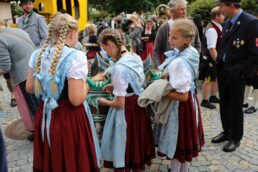 kl-aschau festeinzug01a