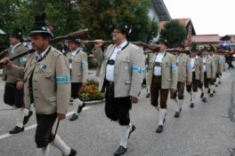 kl-aschau festeinzug03